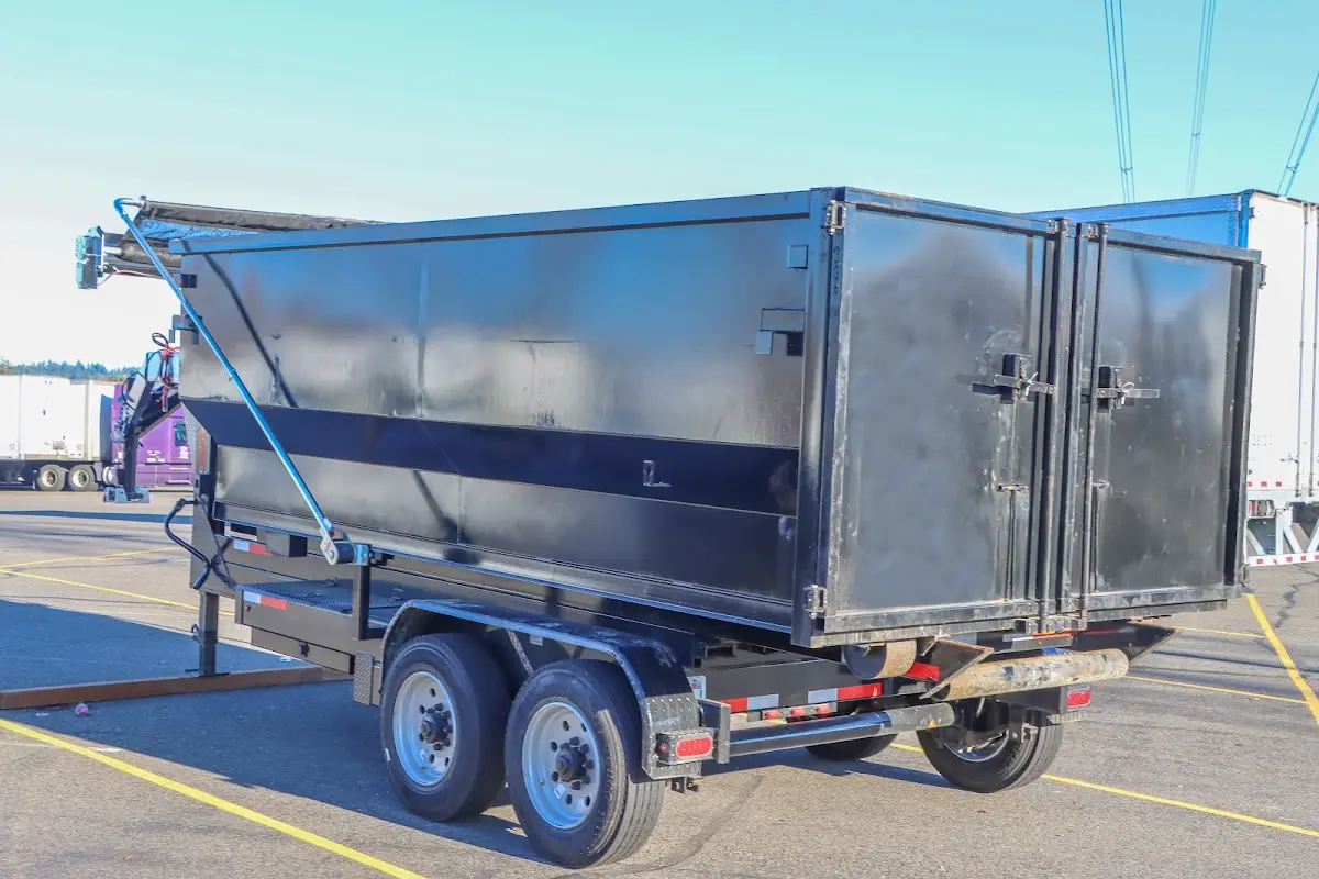 Commercial Dumpster Rental in Hartland, MI